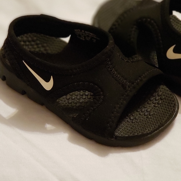 infant nike sandals